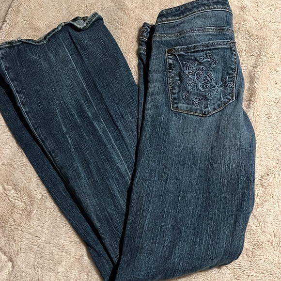 Silver Jeans - Picture 3 of 5